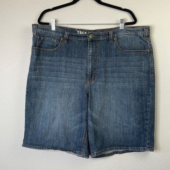 True Nation relaxed fit Jean shorts size 42 - Picture 1 of 5